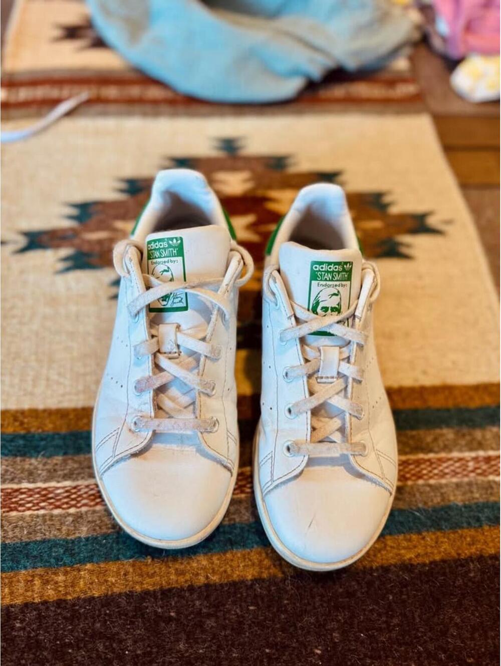 Boys size 1 adidas Stan smith edition